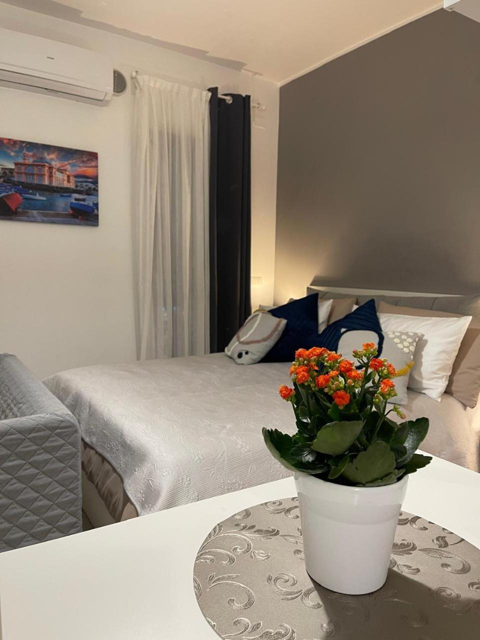 Margherita Apartment Bari Exteriör bild